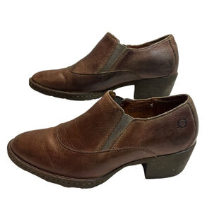 Women's Born Brown Leather Loafers with Taupe Accents Size 7.5